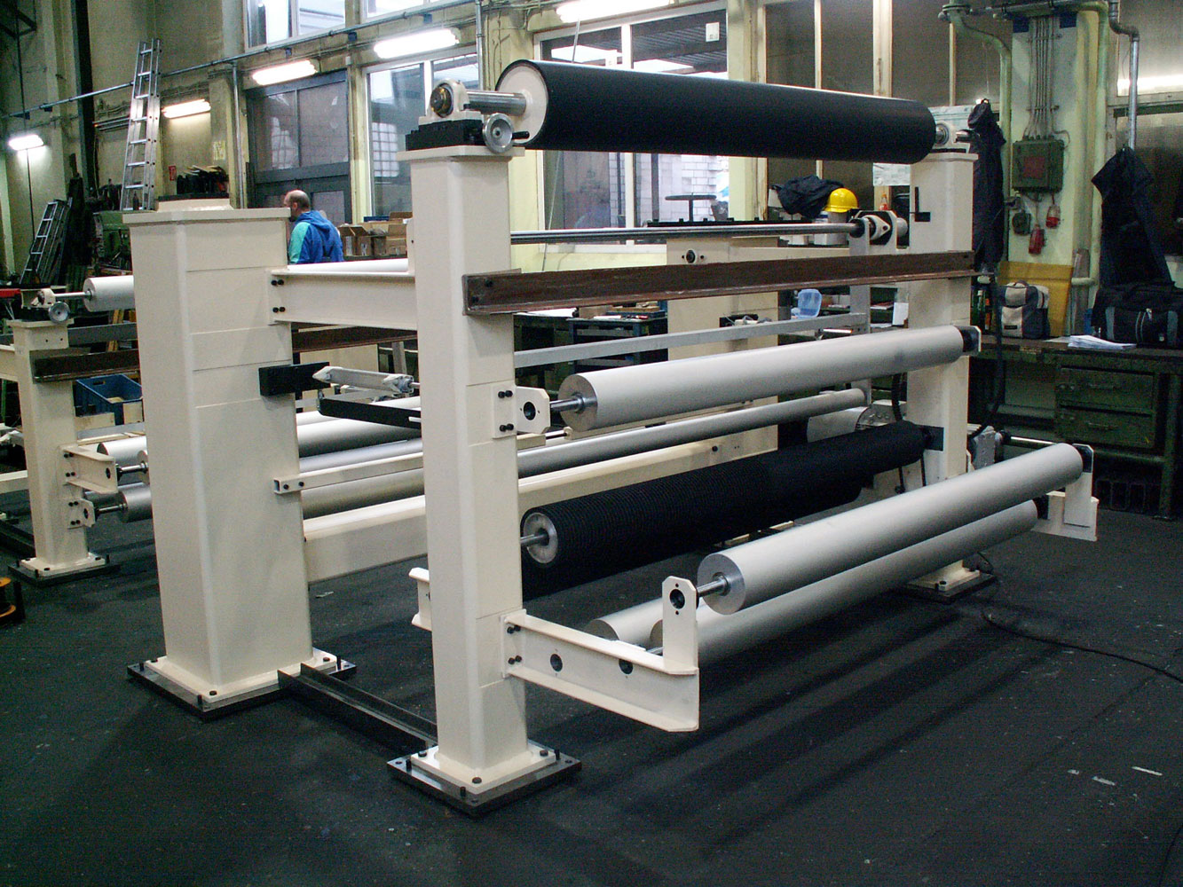 Gestell der Abwicklung mit Umlenkwalzen