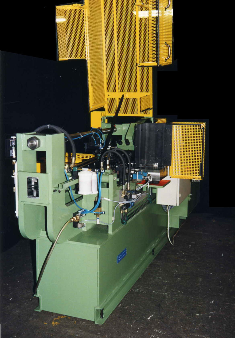 Scharnier-Rollautomat Typ SRA 6/120 (Schutzhaube geöffnet)