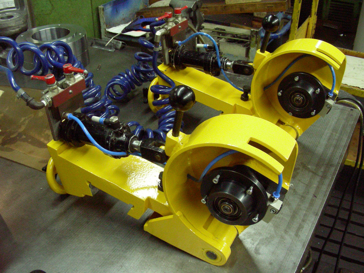 Pneumatischer Obermesserhalter nach der Überholung